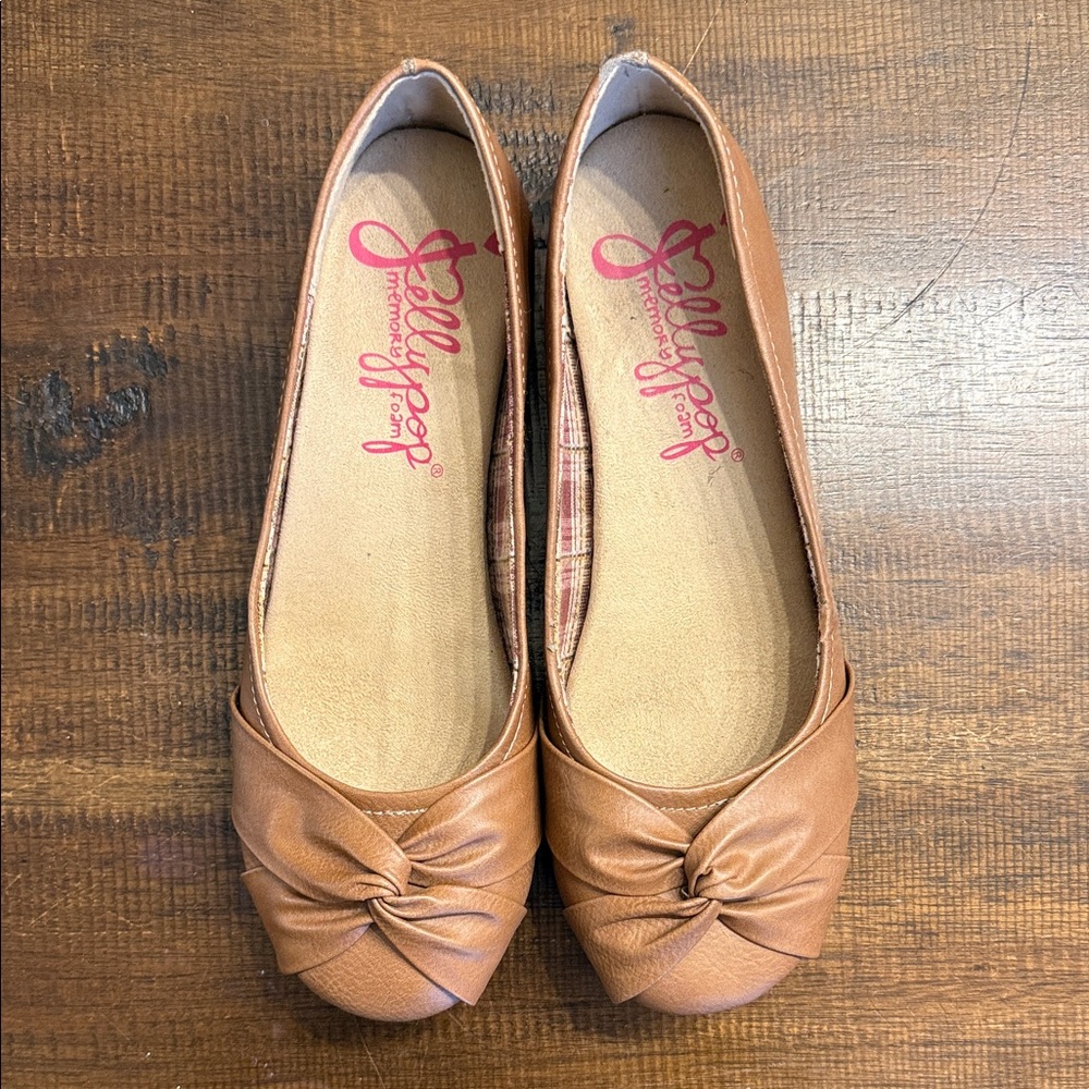 Jellypop Women's Brown Knotted Flats